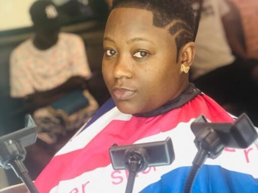 Corte Feminino com Escova Modelada